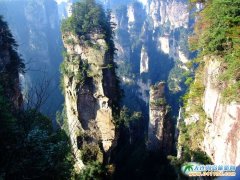 ���ҽ����ξ��c֮����·��ɽ�DƬ