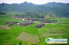 ��ɫ���� ��ԭ�L���cɽˮ���^�b�����