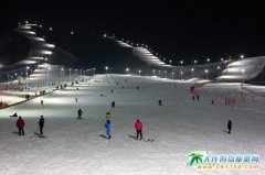 �½�����̩��܊ɽ��ѩ��Ԫ���Ӵ��οͳ��^2000��