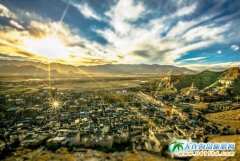 ���ؽ{�Ϲųǵ�������ɫ���������܉��e�^