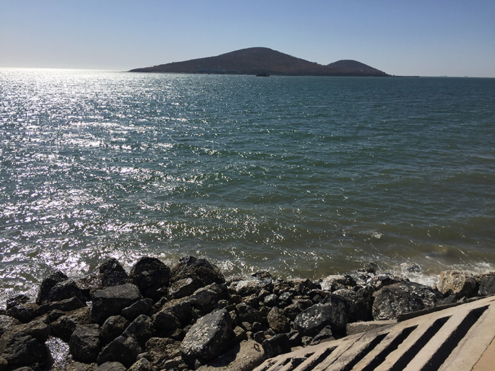 ���B�w��ɽ�f��һ��(g��)�m���H�Ӷȼ���ͬ�¾ە�(hu��)���Ӵ����ѵĽ���ȥ̎