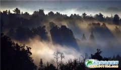 �����B���L(zh��ng)��ɽ���Ρ��F�￴ɽ �e��һ������