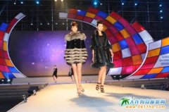 ���B��١�����IƤ����ηֱ�É� ١�������c(di��n)�l(f��)܇������܇