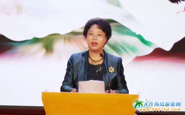 �f������