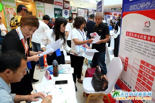 �f������