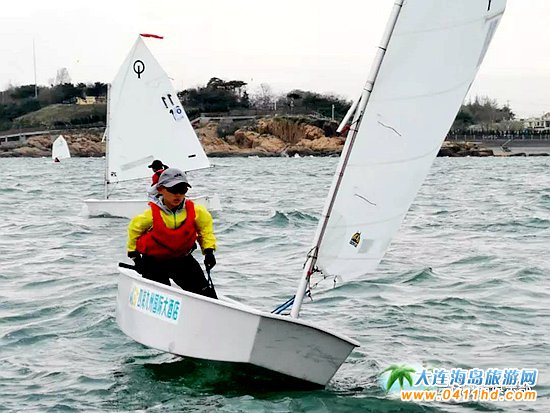 ���B��ͧ���U