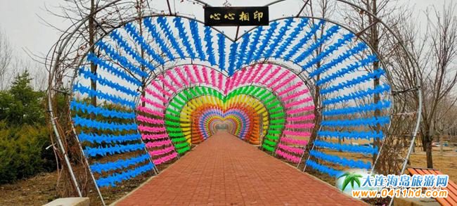 ���B����