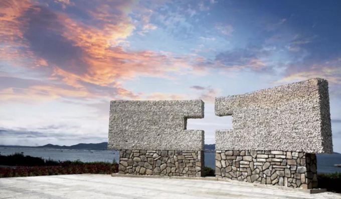 ���B��ʯ���Đ��u���@