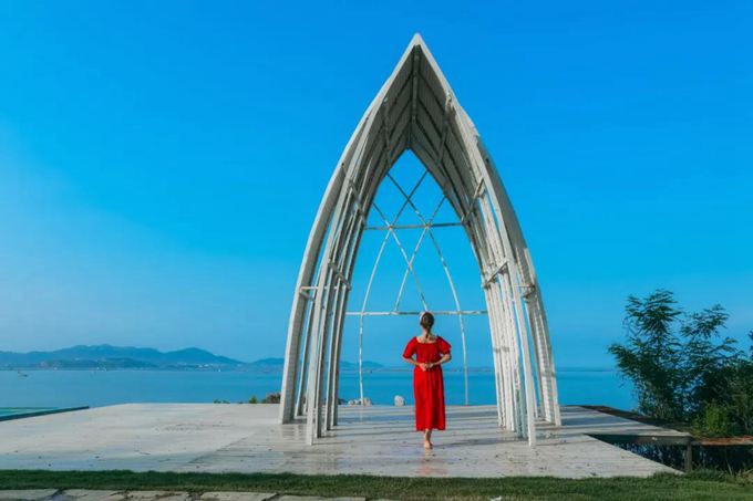 ���B��ʯ���Đ��u���@