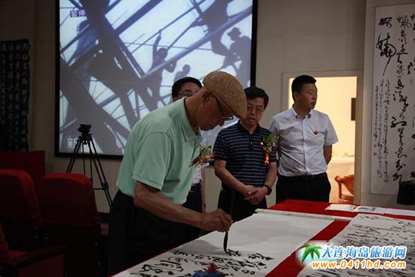 ���B�tɫ����