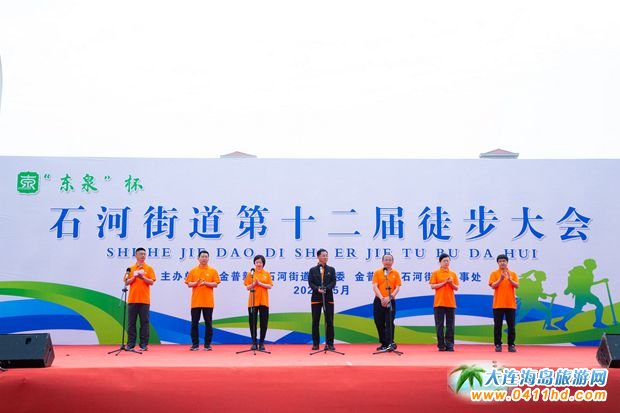 ���B����